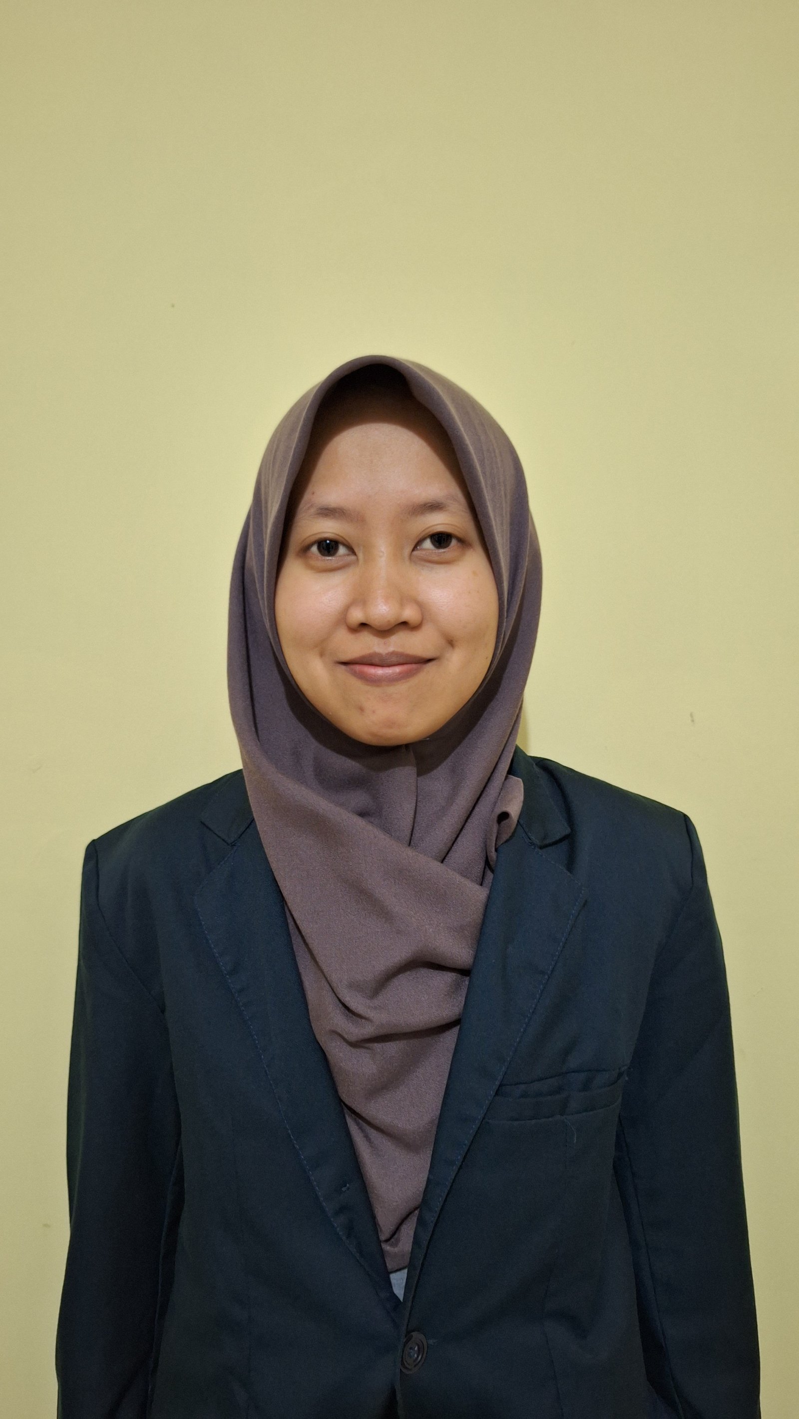 Reni Maelani - Petugas sosialisasi